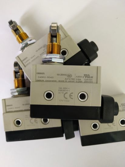 Omron Limit Switch and Basic Switches D4mc Series Enclosed Switch