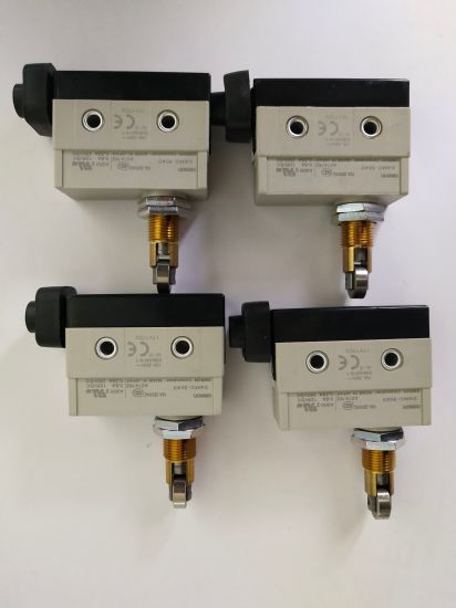Omron Limit Switch and Basic Switches D4mc Series Enclosed Switch